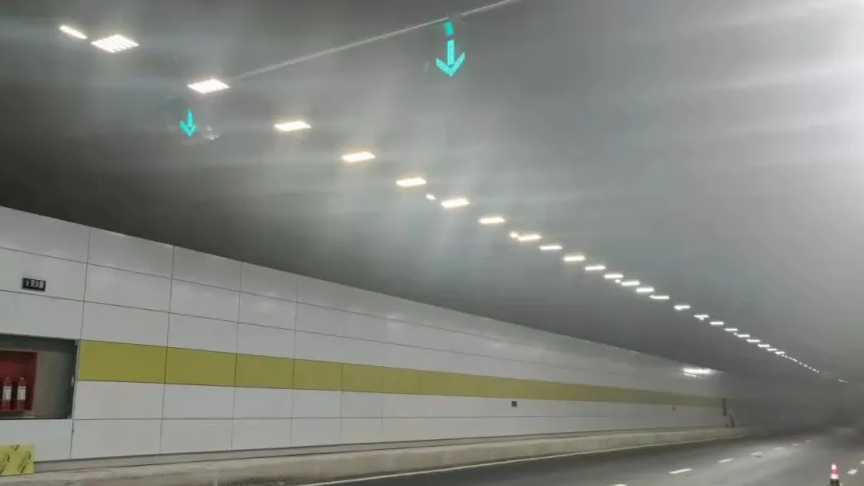 Donling Power Supply helps upgrade and renovate Wenyi Road in Hangzhou, lighting up the city's traffic arteries