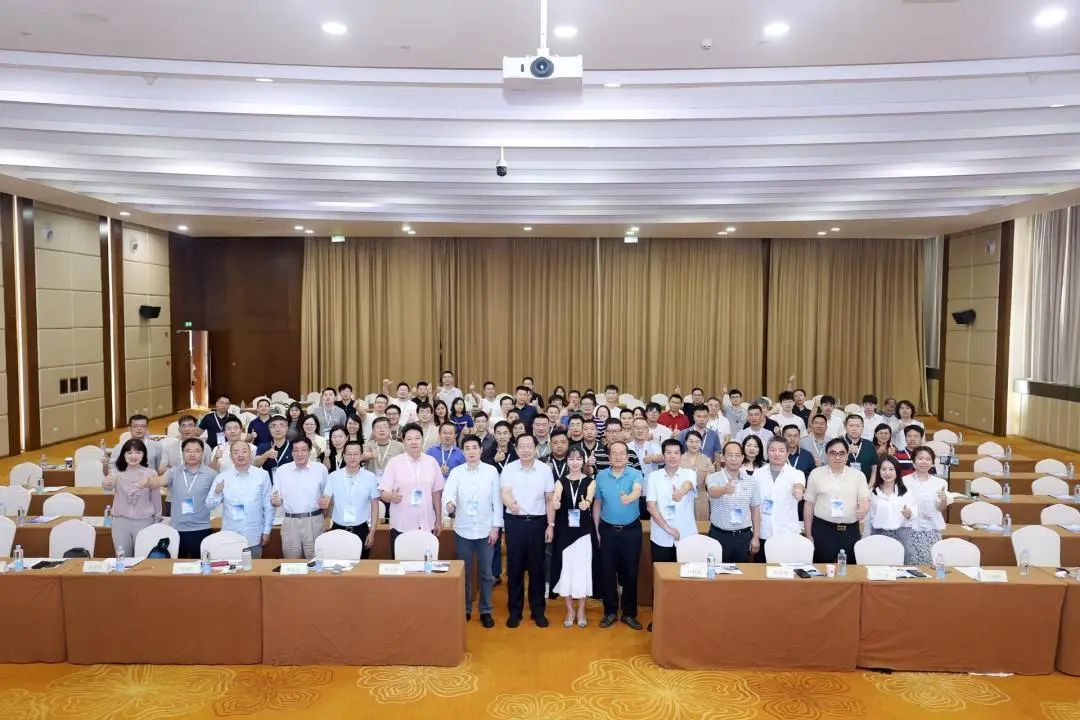 东菱电源参加2023绿色智慧体育场馆高峰论坛：展示创新技术，推动绿色智慧发展